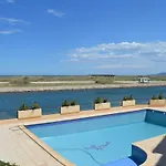 Marina Et Piscine St Cyprien Sc270-014 *